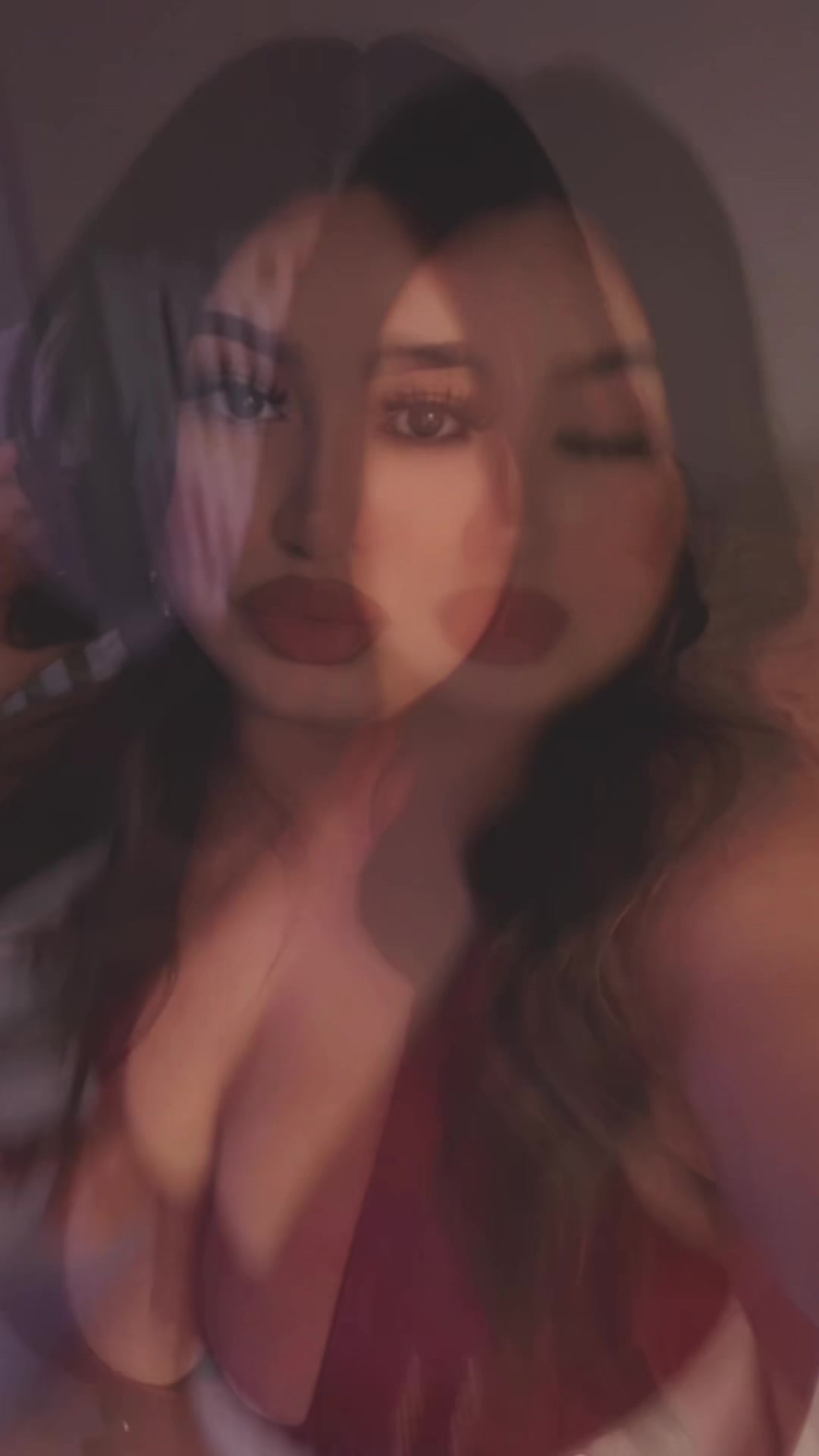 @_alondrahh_