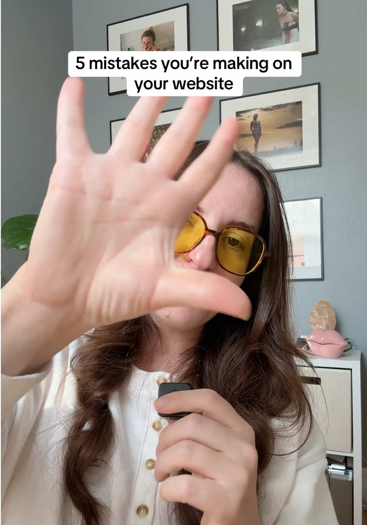 @Anja | your brand strategist ✨