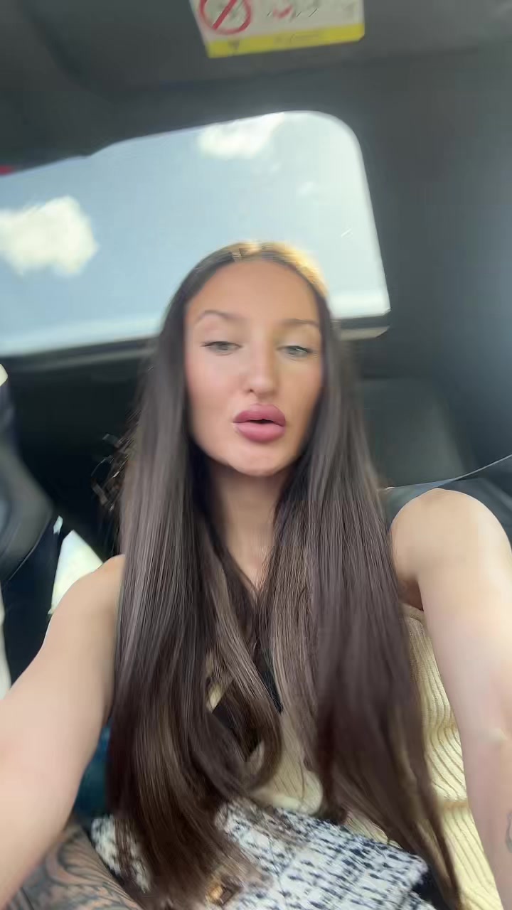 @Ana