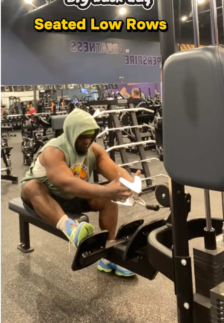 @gymwithbeezy