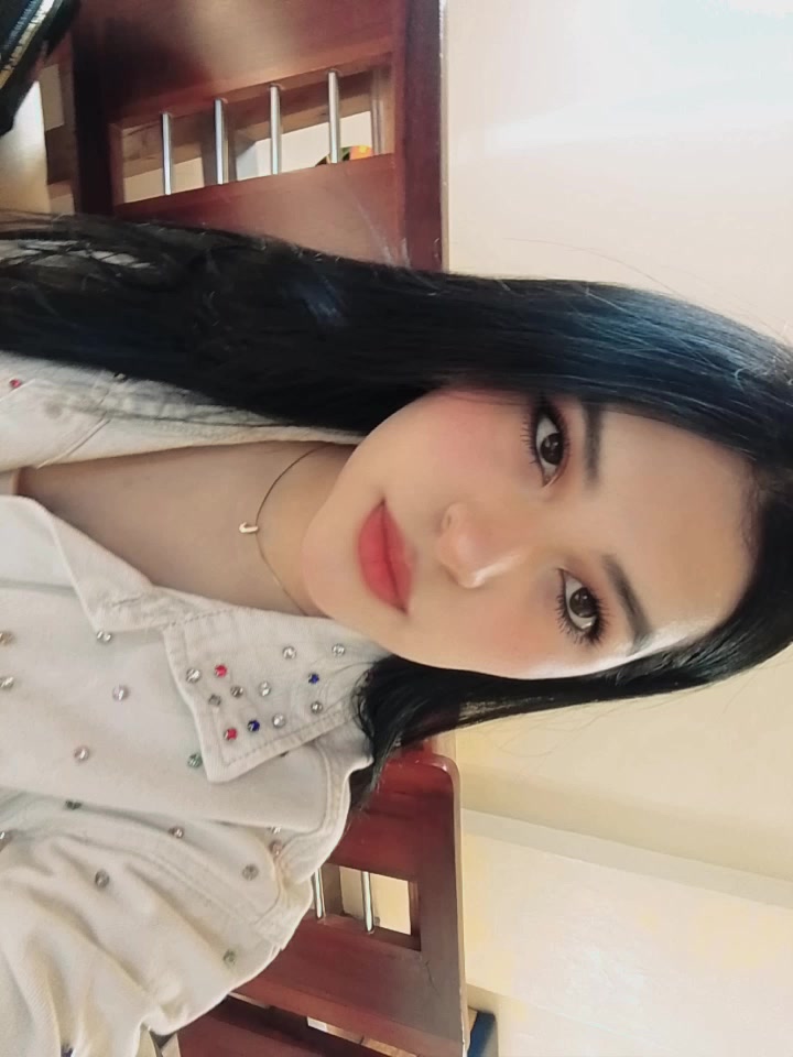 @jennifer_dias