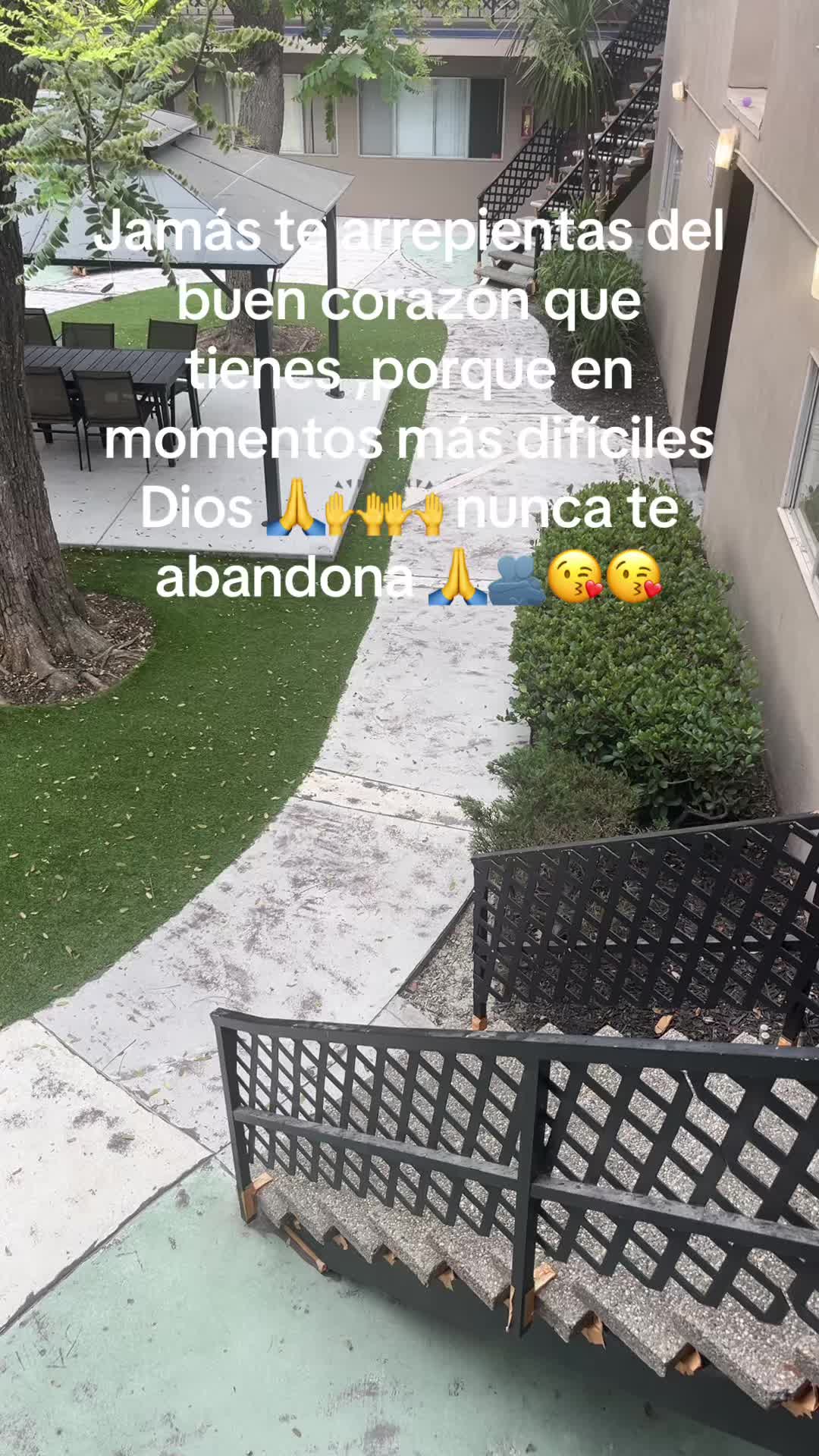 @Lupita 😘😘