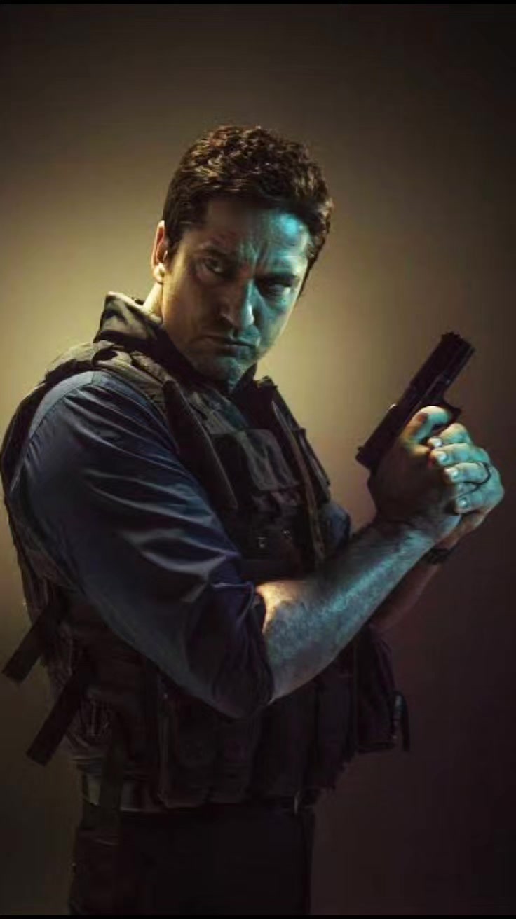 @Gerard Butler