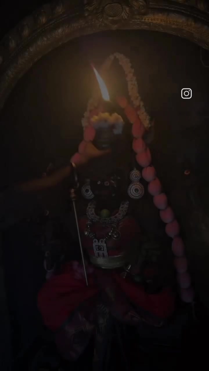 @☺️ ~~° thani mai 🥺💔