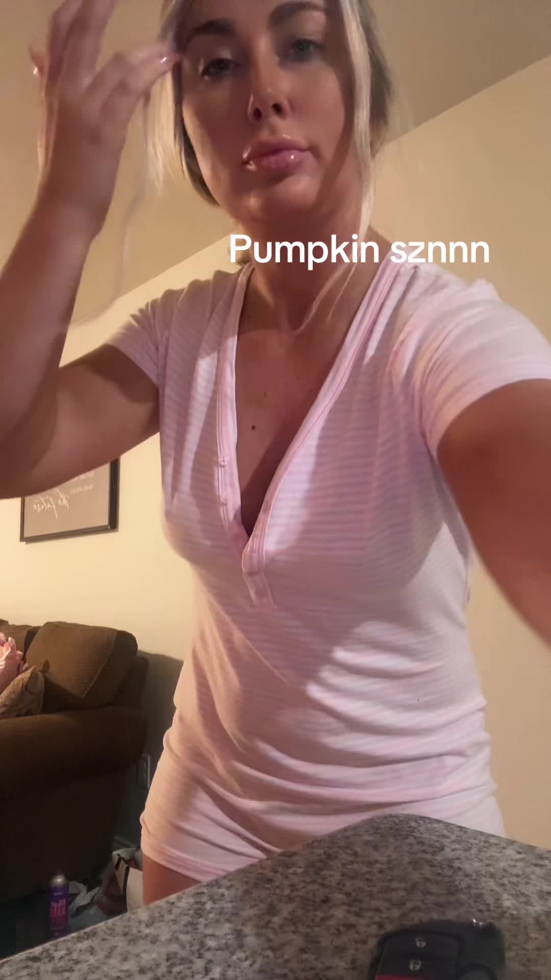 @Laceybarbieee