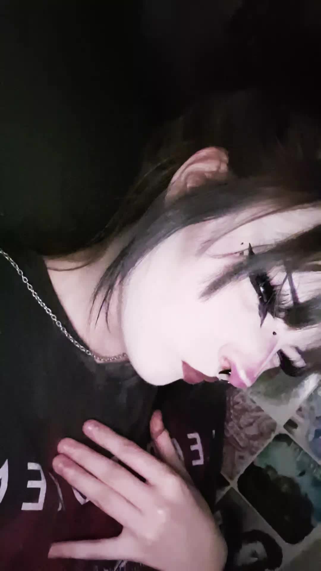 @˚₊‧꒰ა carlsi ໒꒱ ‧₊˚