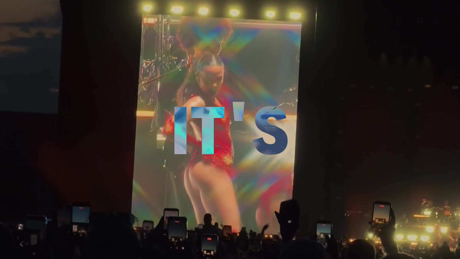 @Ell✨