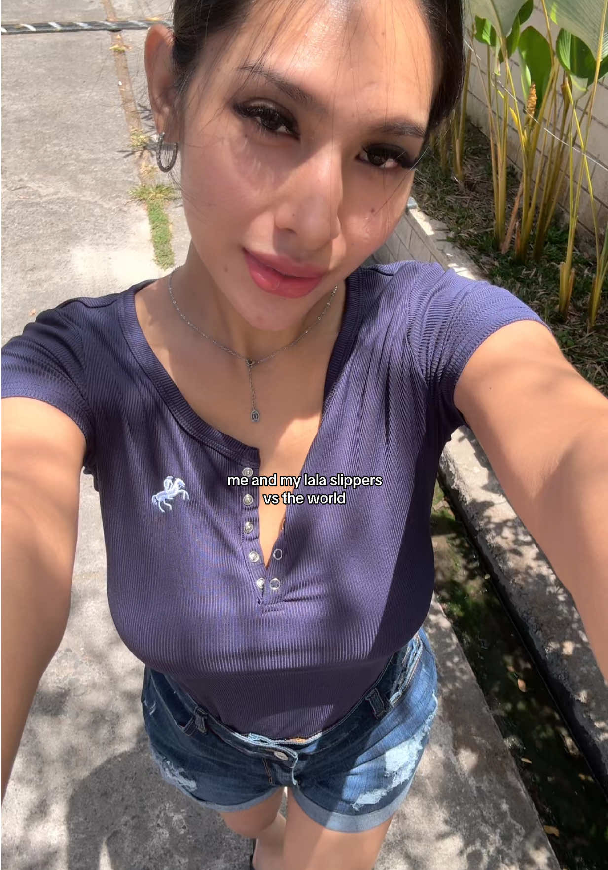 @Lenaleraine on IG