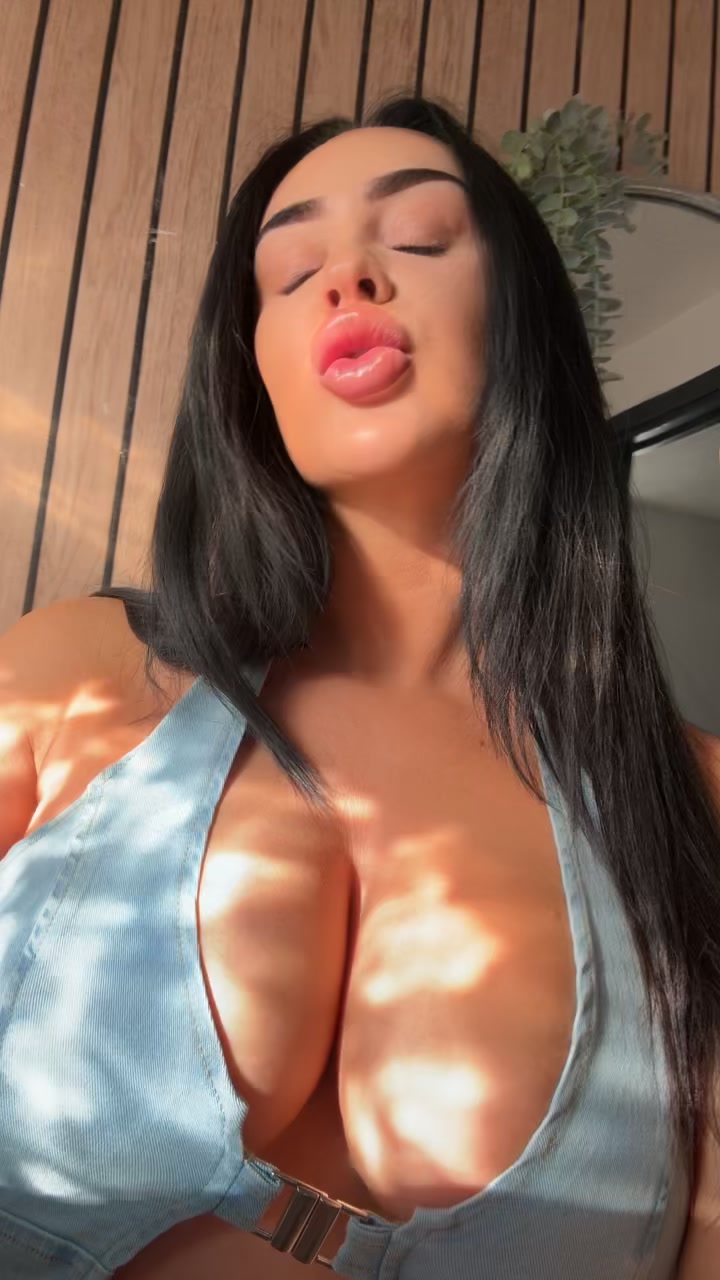 @JADE MARIE
