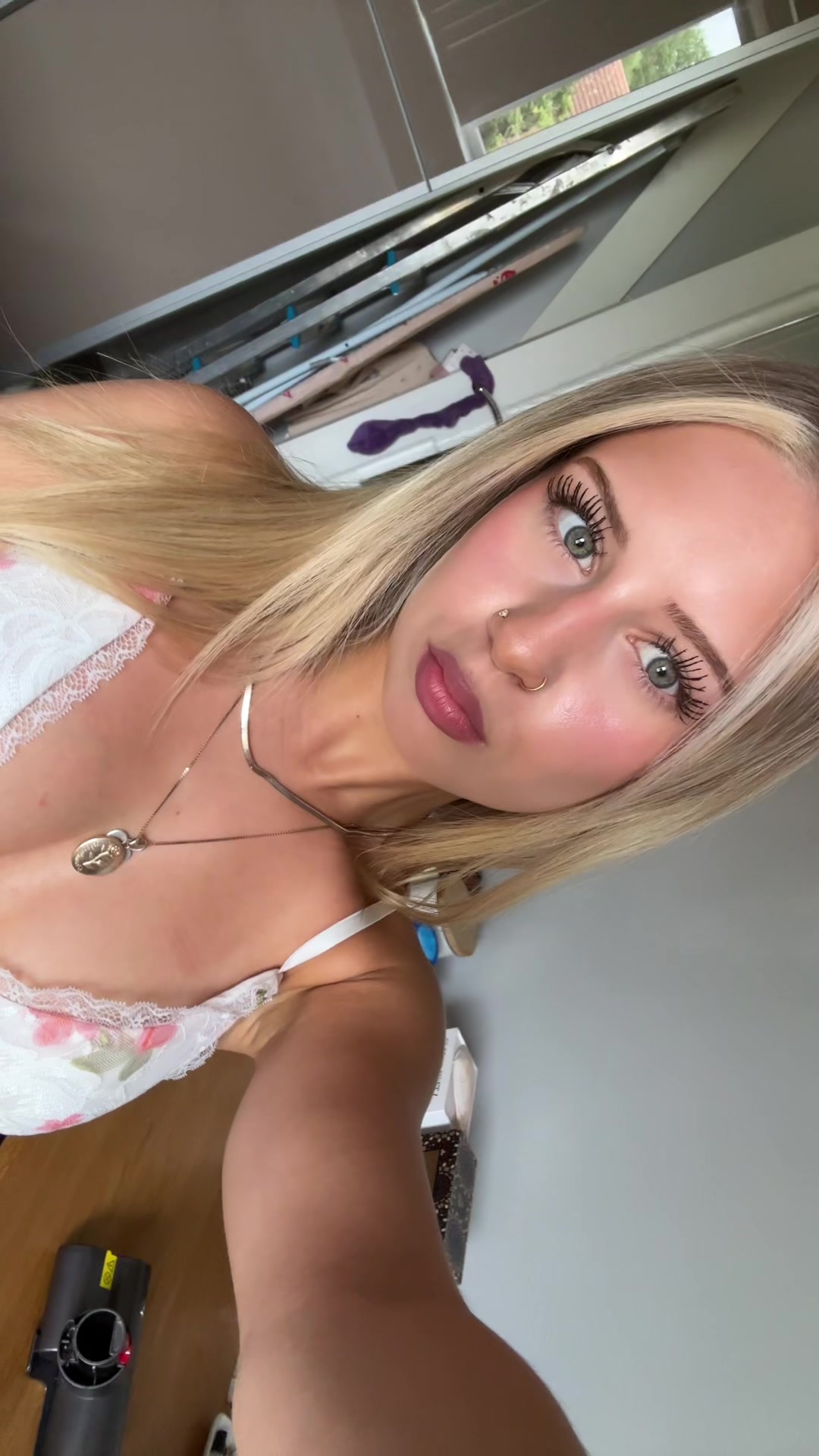 @софию 🎀