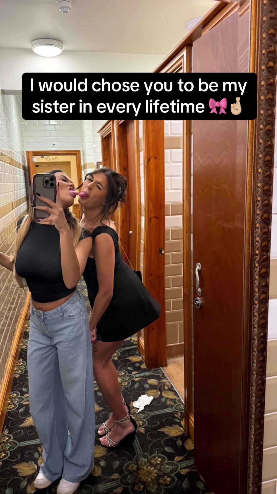 @Nicole🩵