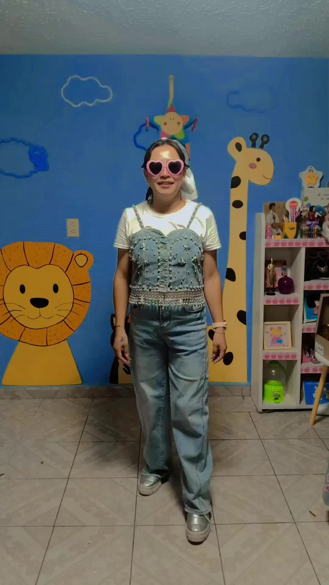 @lamaetacool 💜🖍️✂️🧸✏️