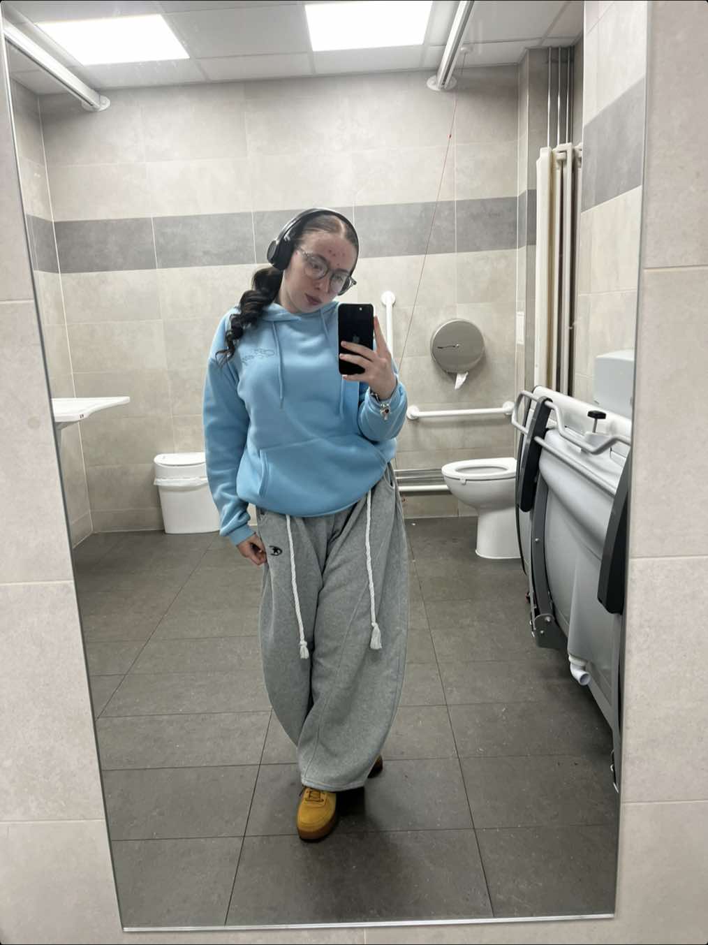 @izzy_may18