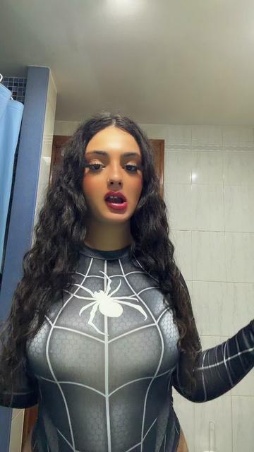 @_Saandraa_