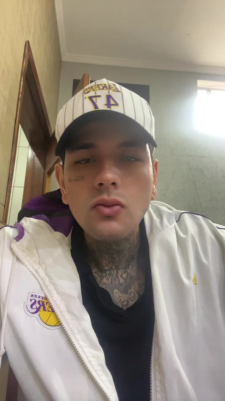 @𝙄&ensp;𝙕&ensp;𝙐&ensp;𝙈&ensp;𝙀&ensp;𝘿 8