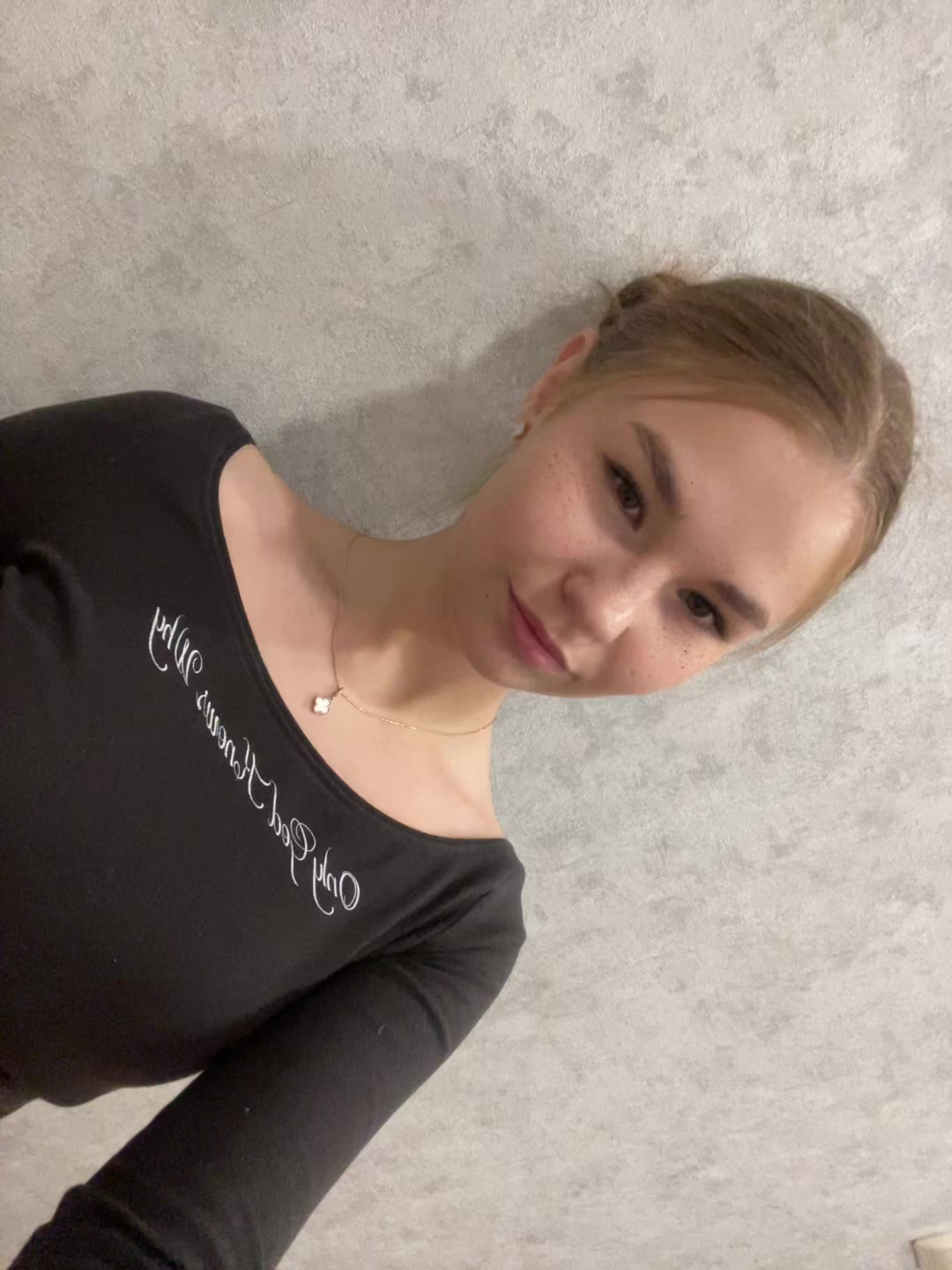 @Kitty🪷