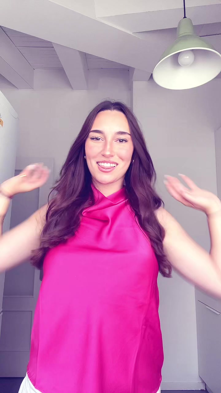 @𝓢𝓪𝓻𝓪𝓭𝓸𝓷𝓲𝔃🌸