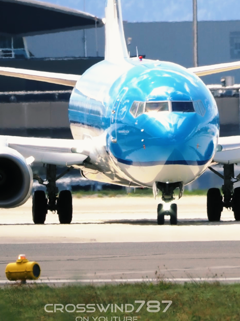 @RWY28