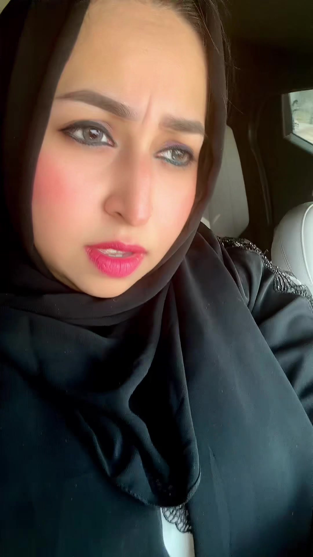 @❤️Benazir Syed❤️