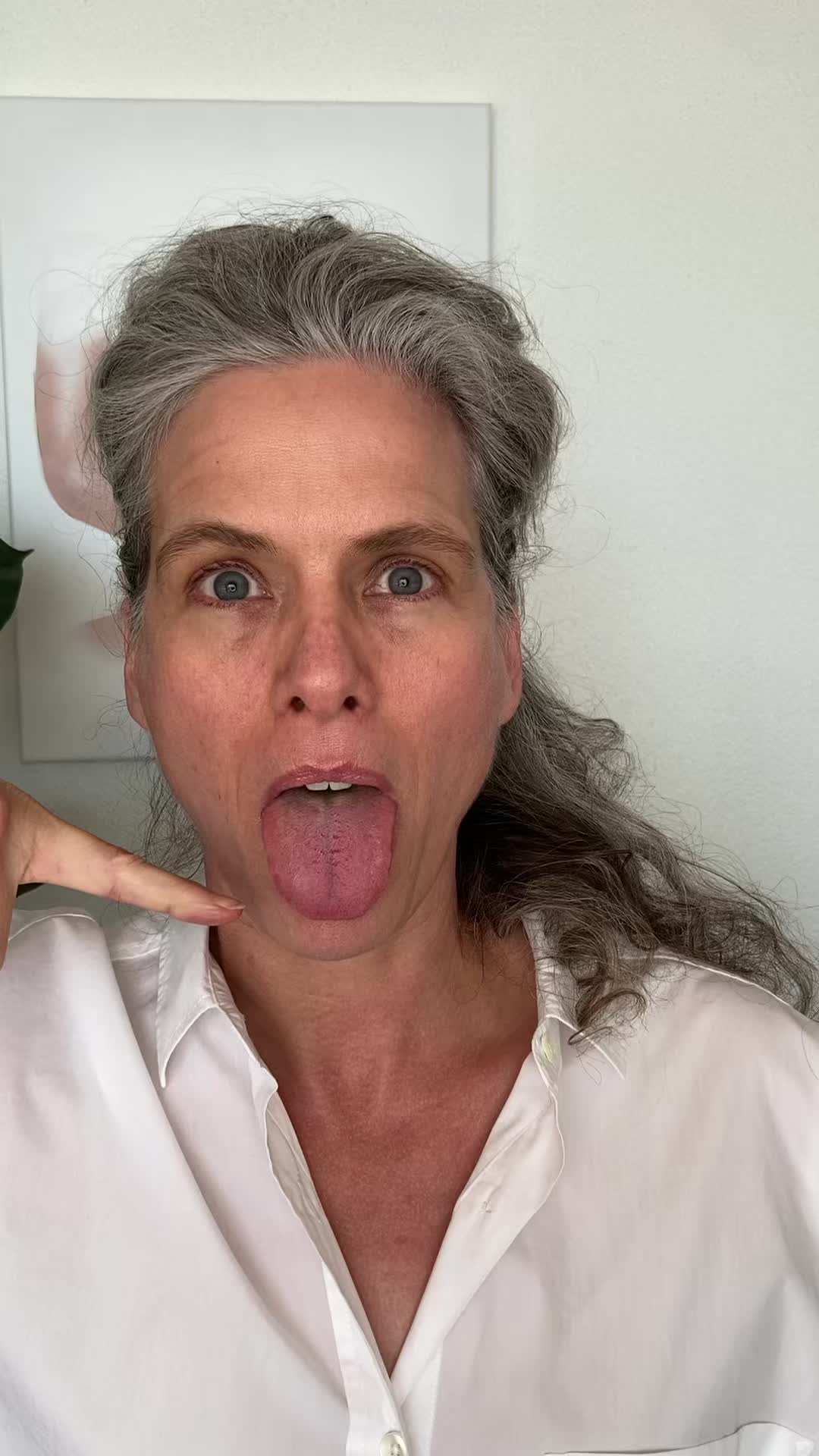 @ninaschennach_faceyoga