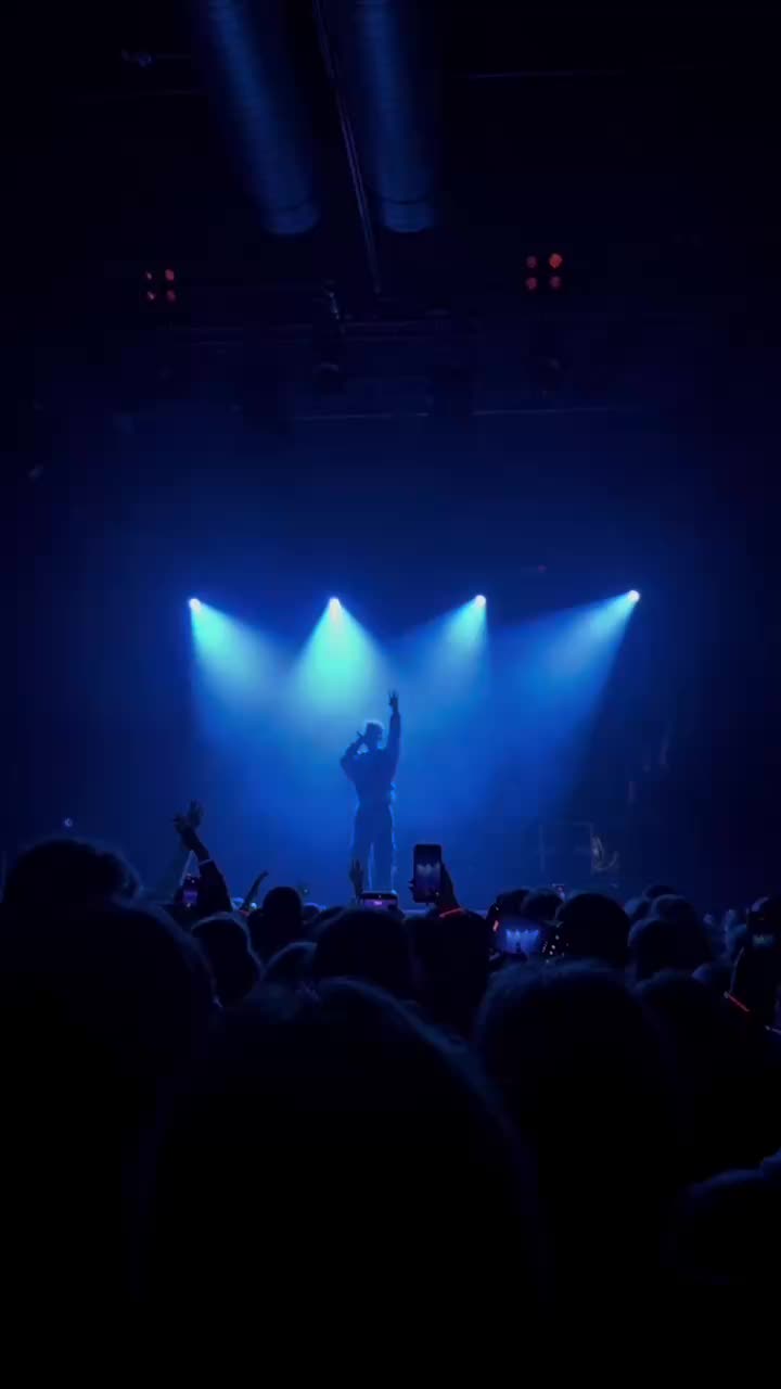 @kayeffancrew
