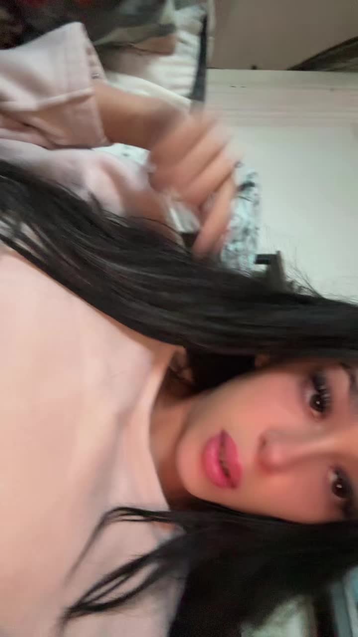 @elleahmelling