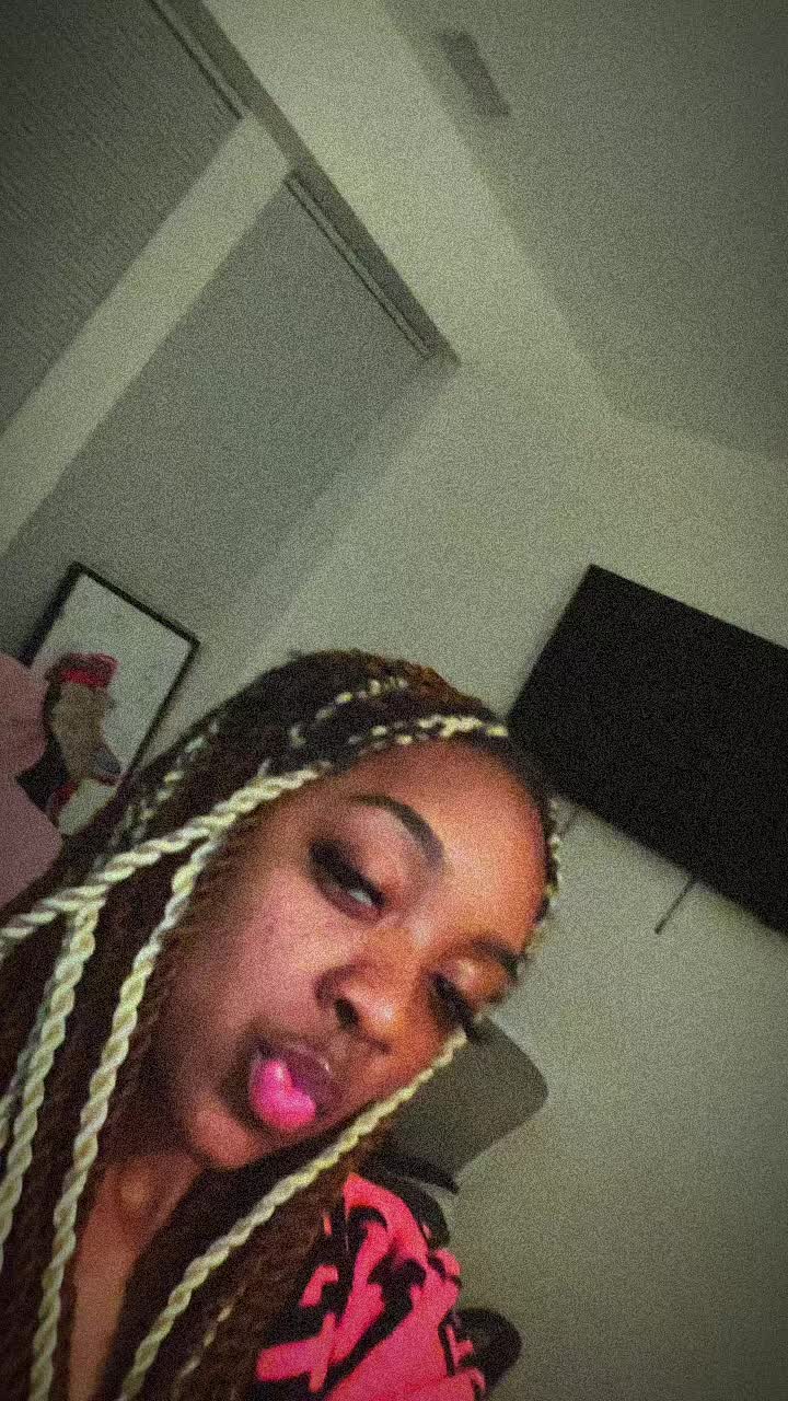 @ShawnteAmourr