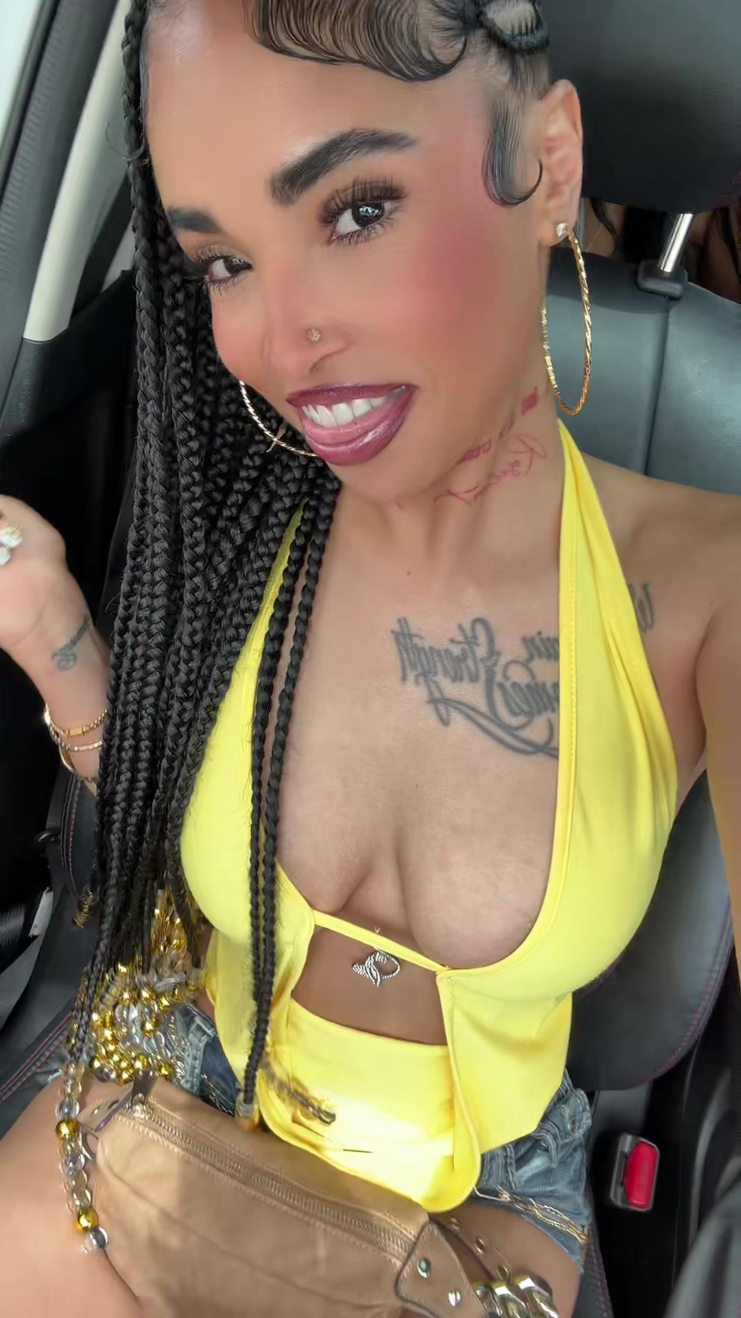 @0fficialkylahshanae
