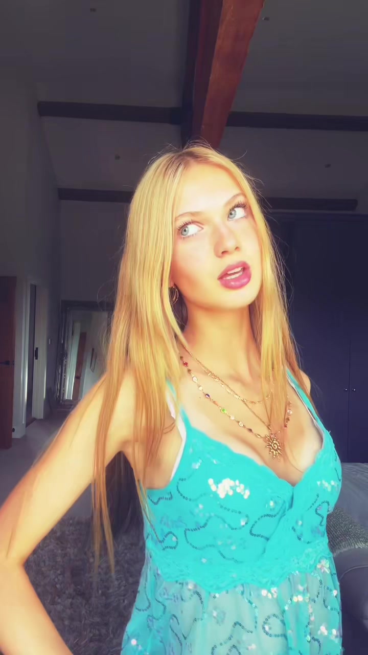 @𝐟𝐥𝐨𝐫𝐞𝐧𝐜𝐞 💕🪽
