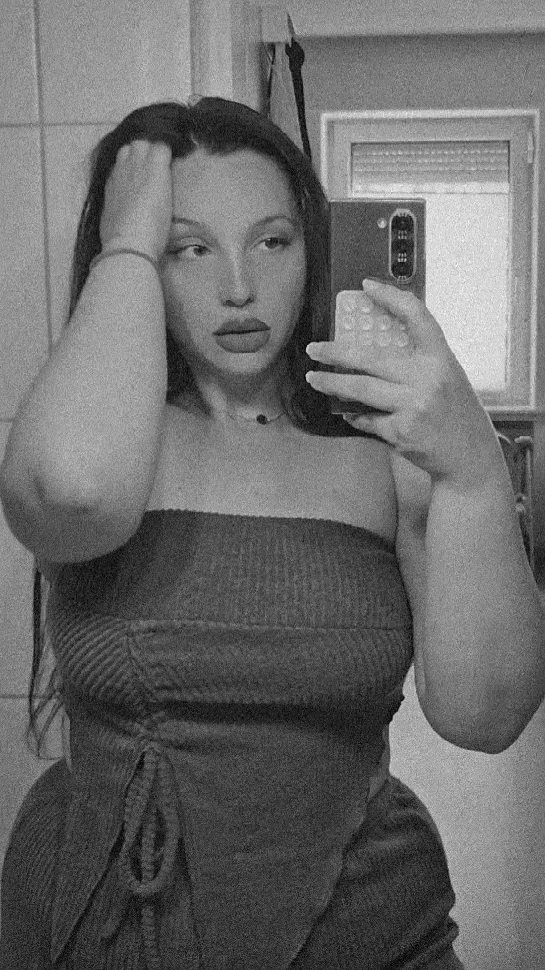 @🧸Delia♾️Anisia🧸