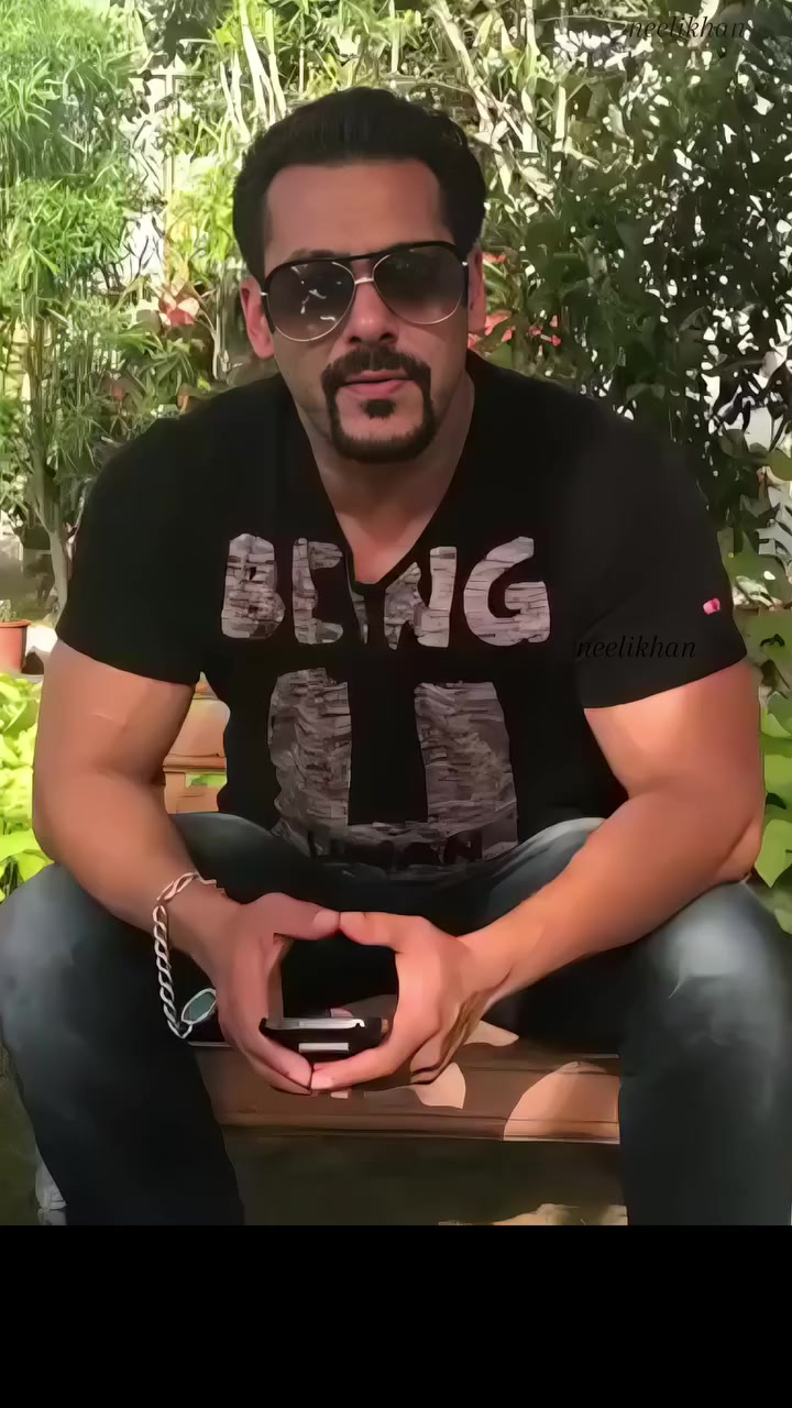 @neelikhan