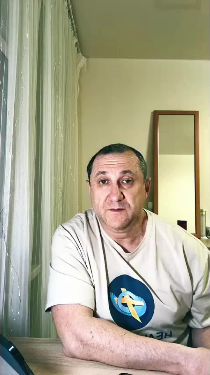 @максим волчков
