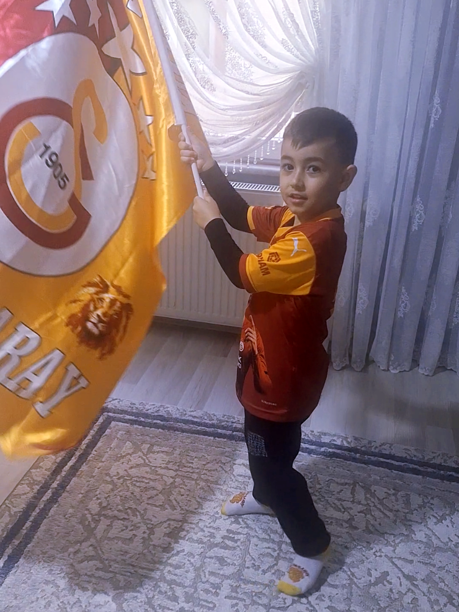 @neşe &ccedil;ebi_mtl55