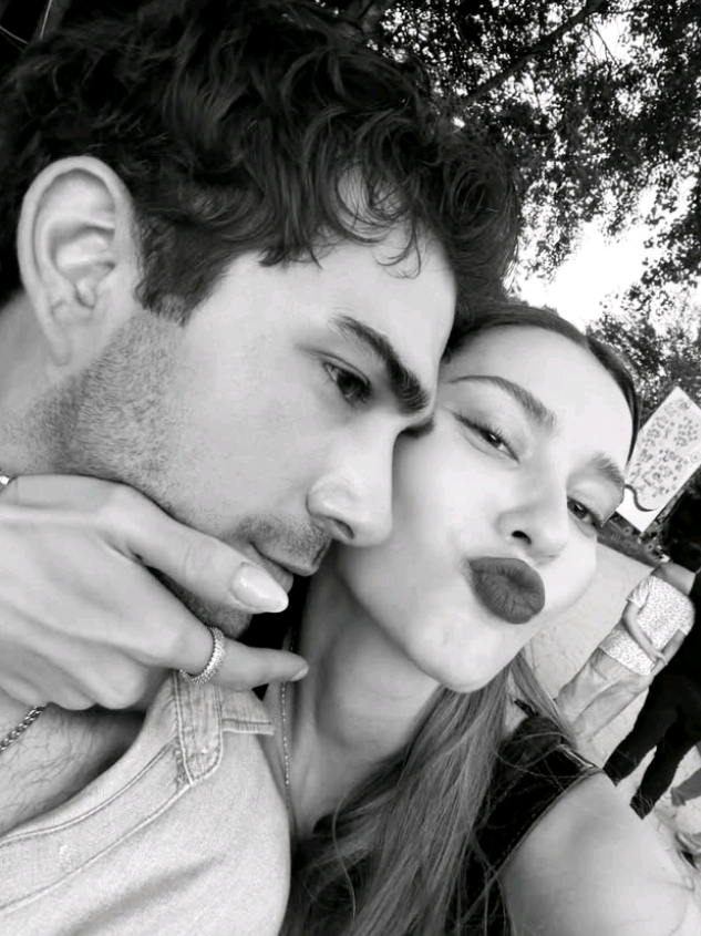 @🎬