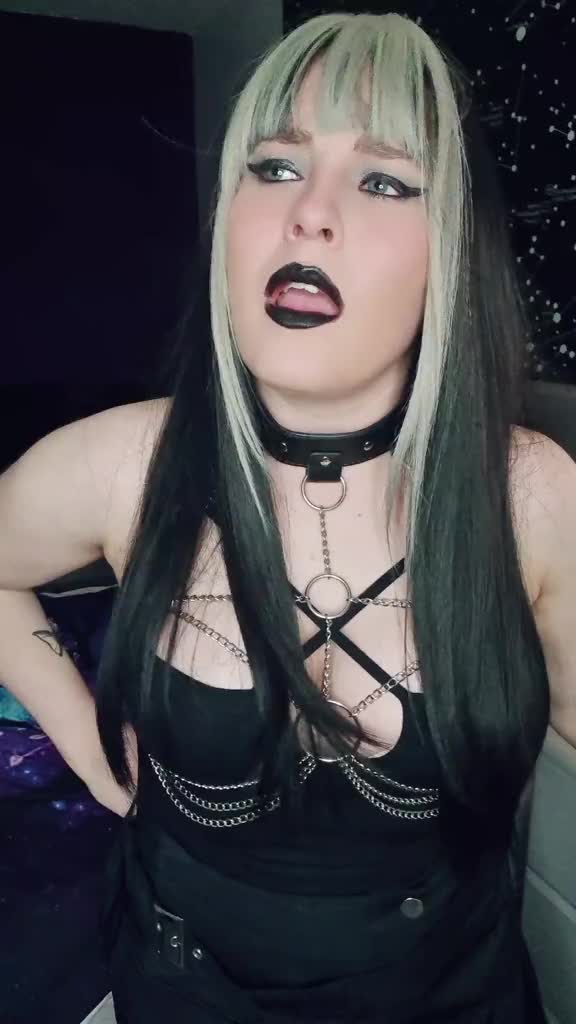 @FɨnȺł ŁȺss❤️🖤💀
