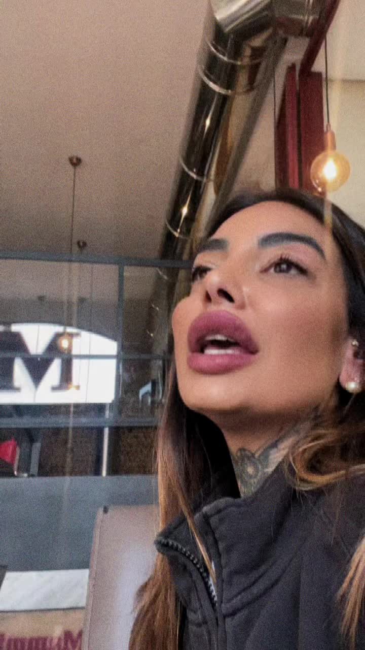 @〽️elania©️ontini