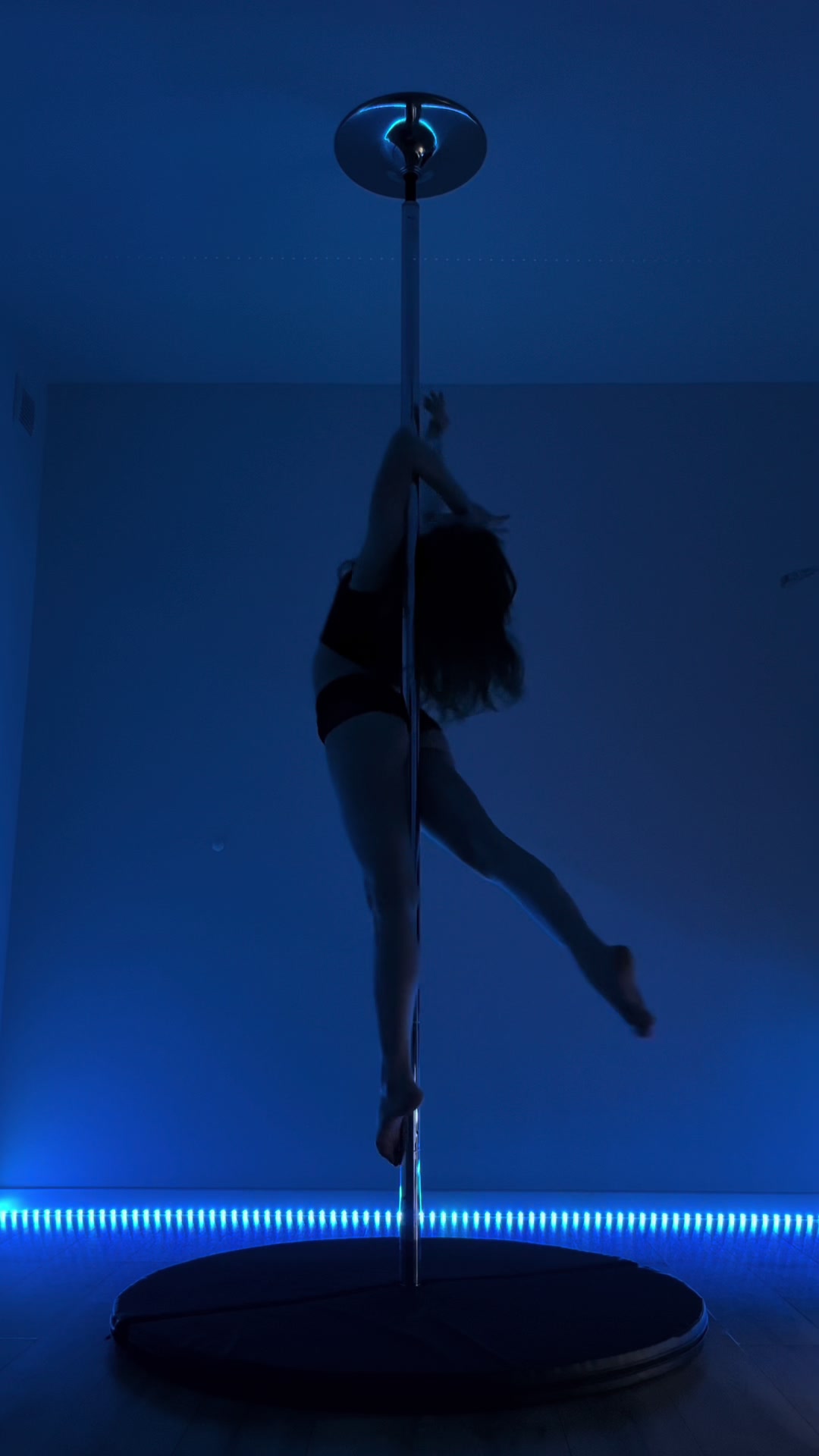 @poledance_xviqen