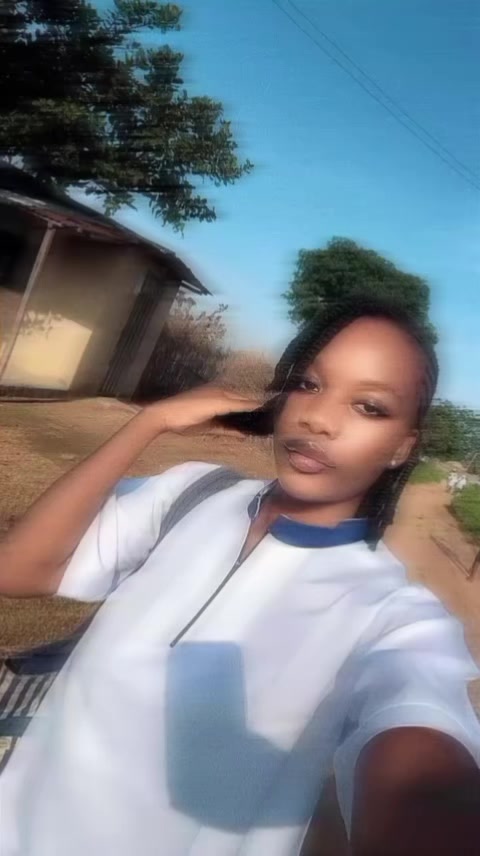 @Pretty annie❤️🩹🤍🥲😋
