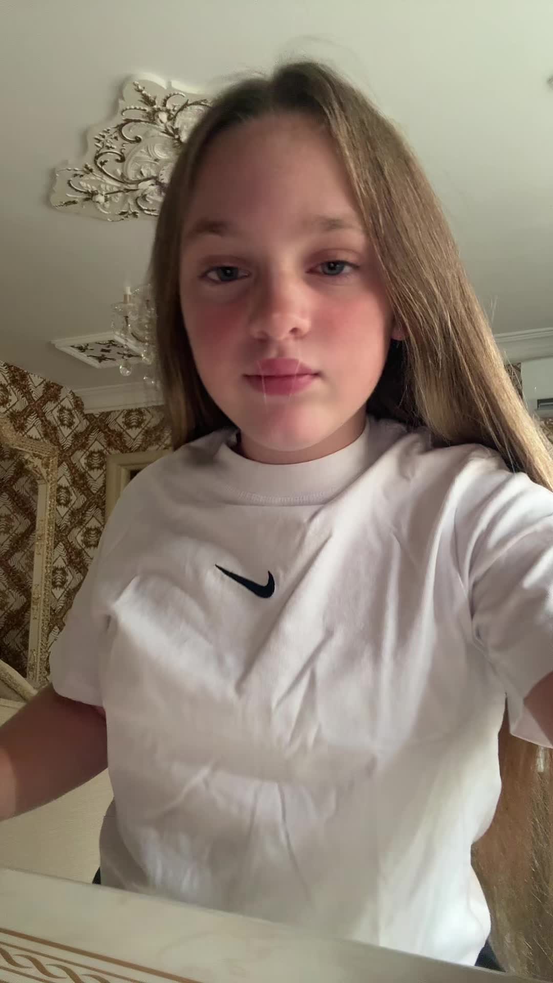 @👸🏼✨
