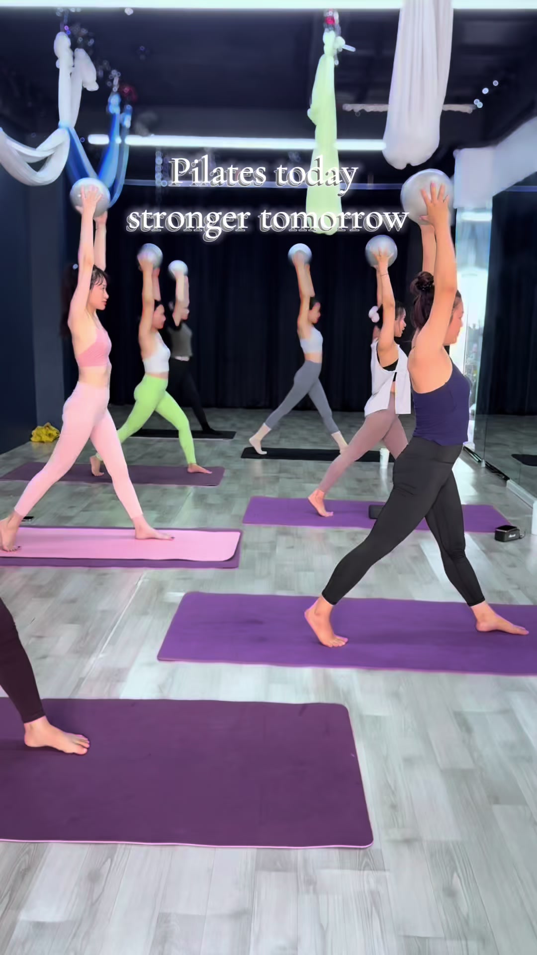 @rou_aerialyogastudio