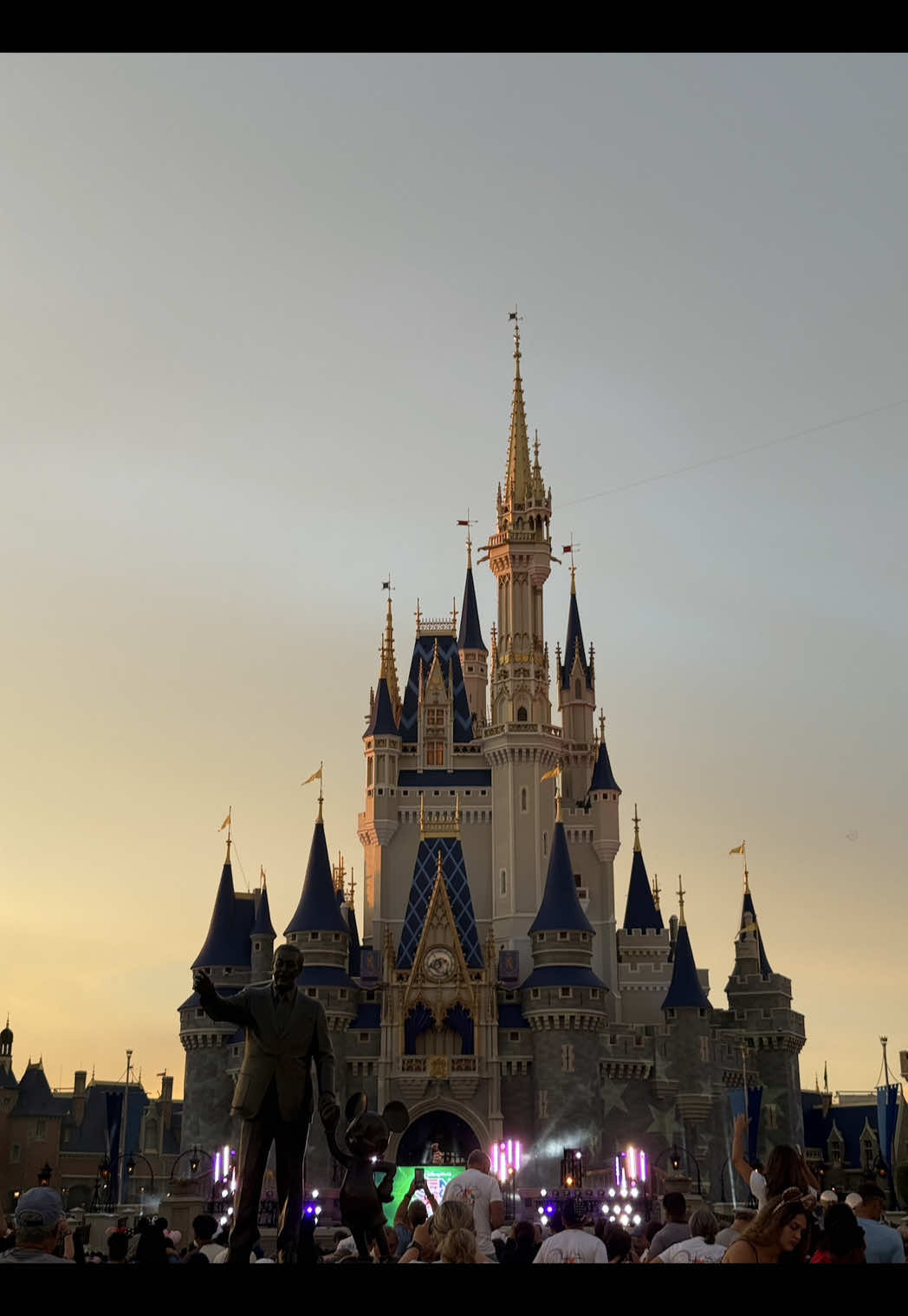 @Kelly Rizzo 🏰💫
