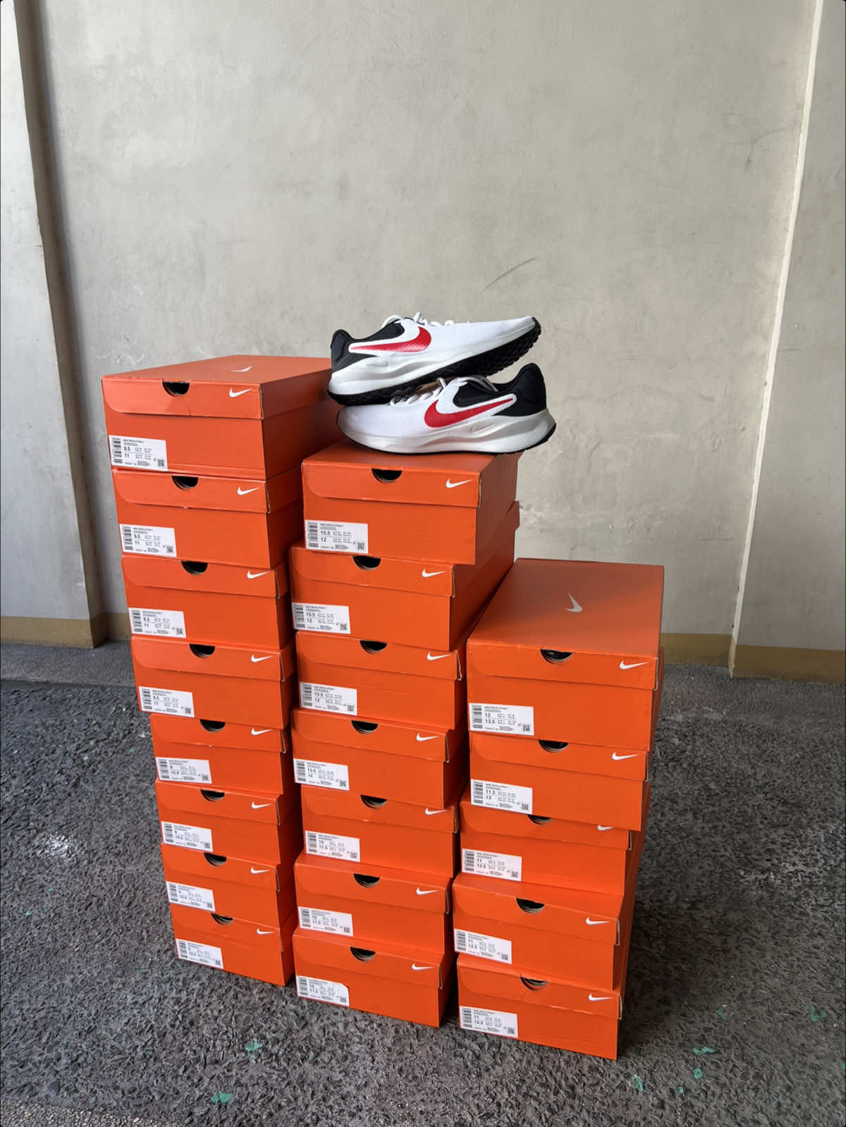 @Marine Sneaks PH