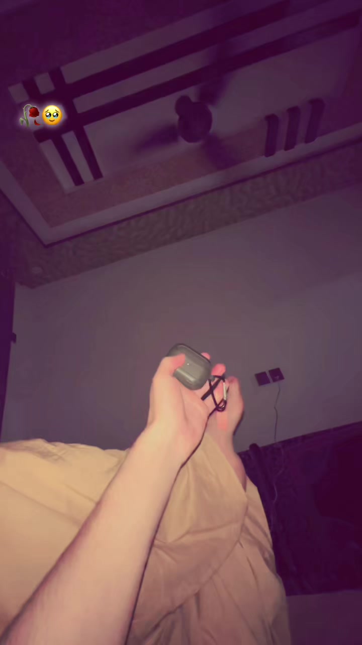 @𝕔 𝕙 𝕖 𝕣 𝕣 𝕪 🍒