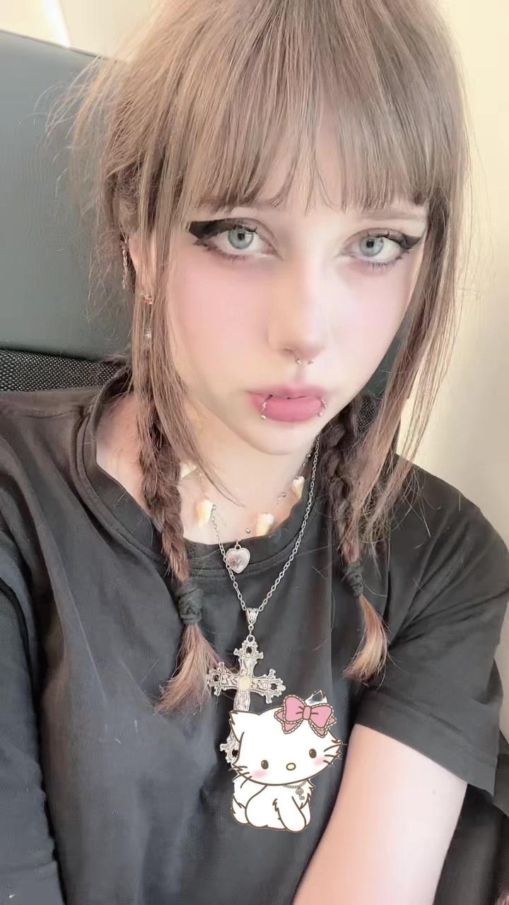 @♱ ange ♱