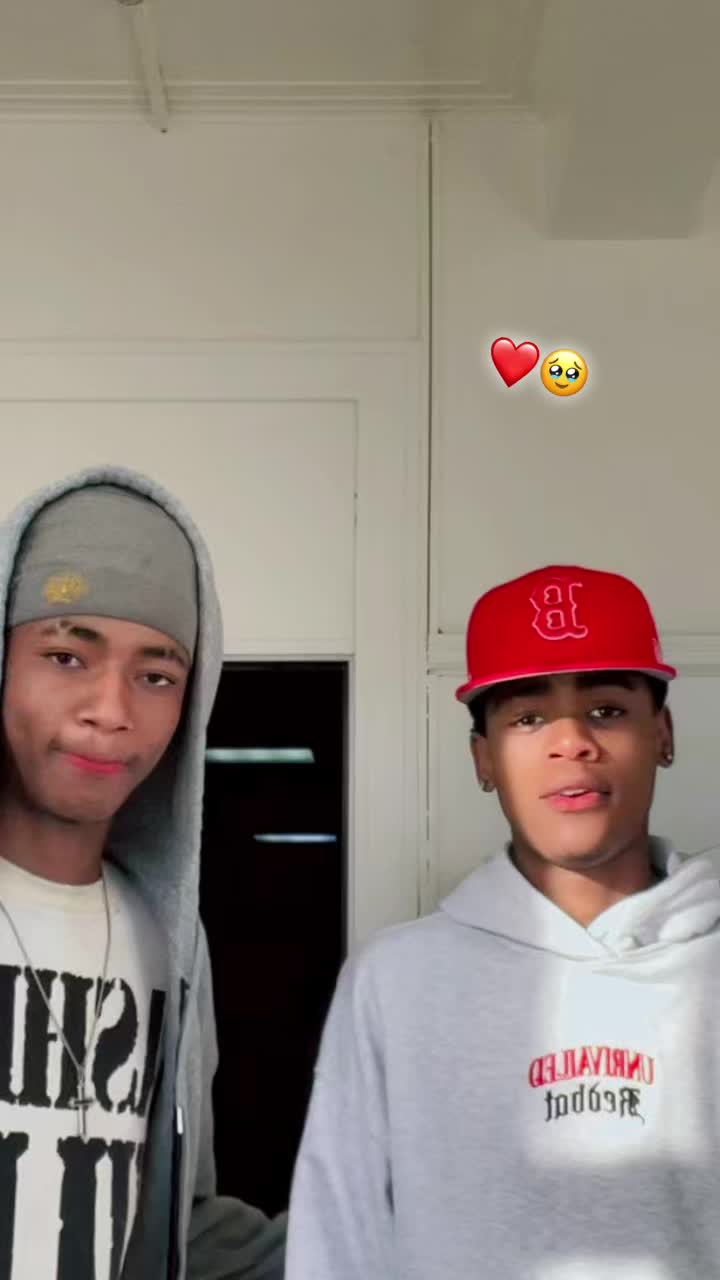 @Mbuso_Mbotho🐬