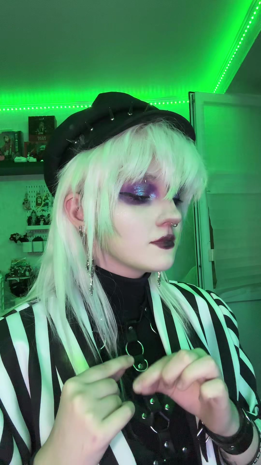 @Akane