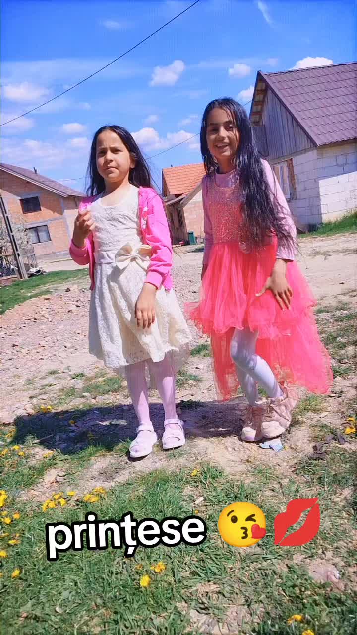 @Alexandra Rzm
