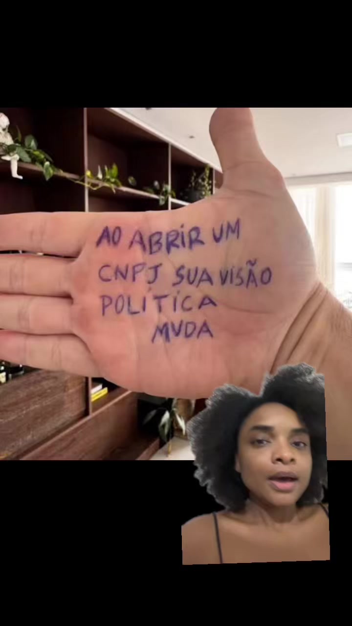 @Esthela