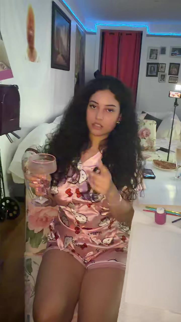 @sophia