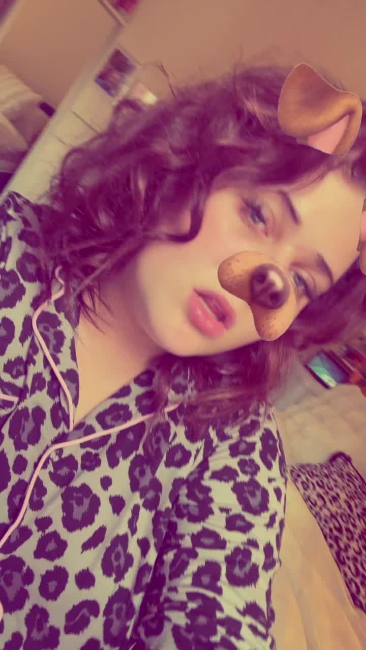@thechlocain